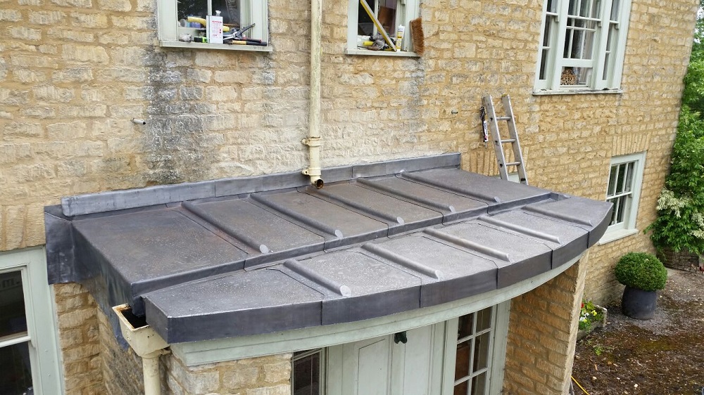 Bay porch lead roof